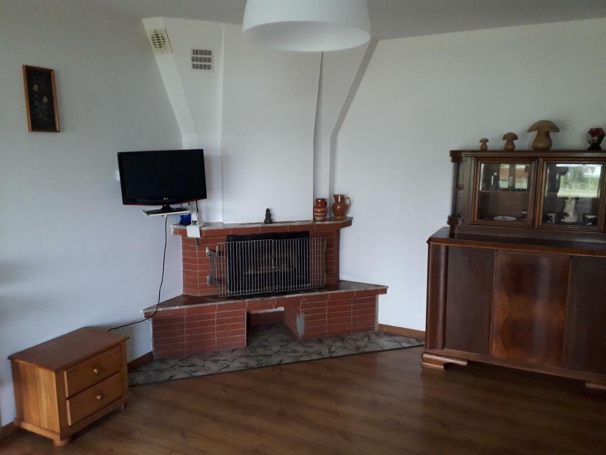 Wypoczynek Na Kaszubach Przy Jeziorach I Lasach Mokrzyn Luaran gambar